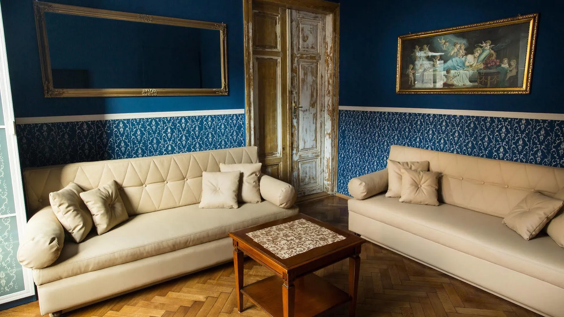 Boutique Apartments - City Center - Kazimierz Krakow 3*,